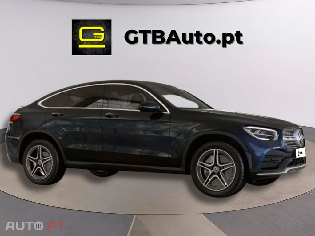 Mercedes-Benz GLC 300 I.V.A DEDUTÍVEL de 4M AMG