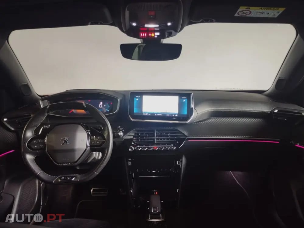 Peugeot 2008 1.2 PureTech GT EAT8