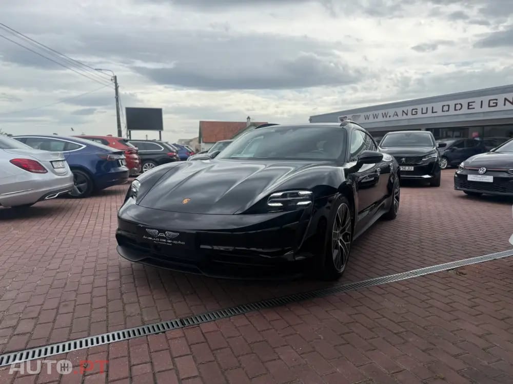 Porsche Taycan ST 4S