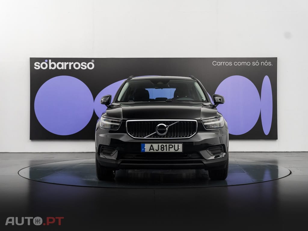 Volvo XC40 1.5 T2 Momentum Core