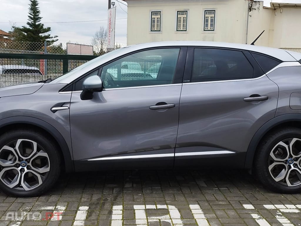 Renault Captur 1.6 E-Tech Plug-In Intens