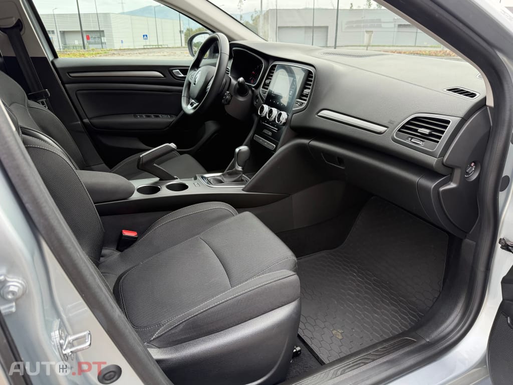 Renault Mégane Sport Tourer 1.5 Blue dCi Limited EDC