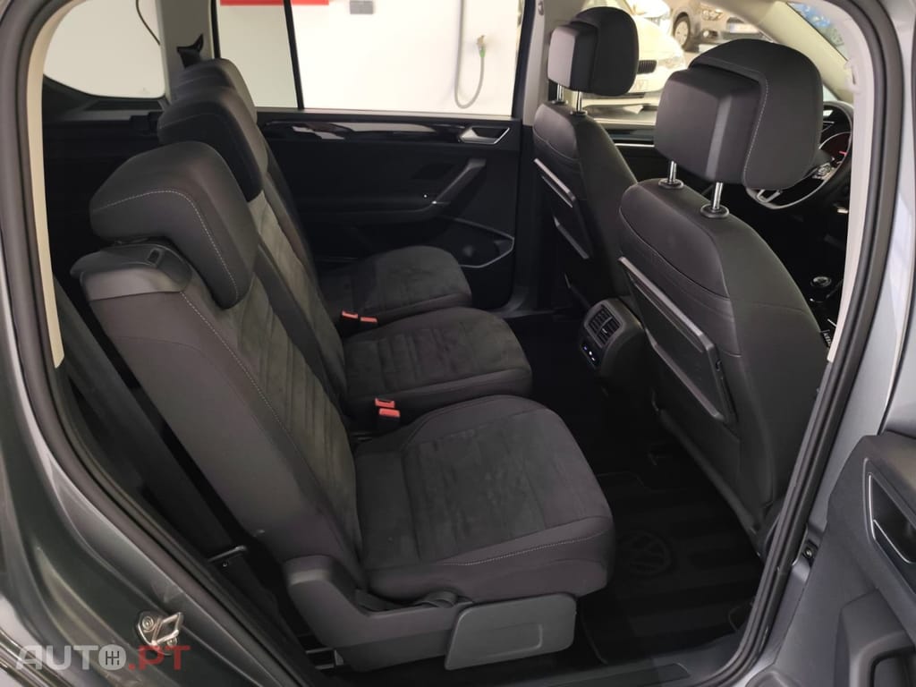Volkswagen Touran 1.6 TDI Highline