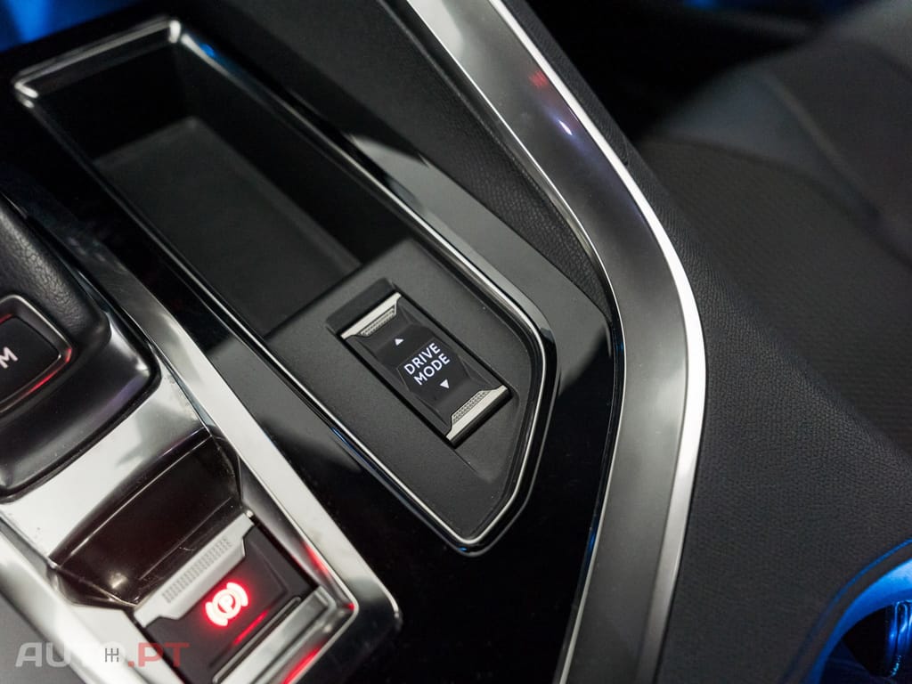 Peugeot 3008 1.5 BlueHDi GT EAT8