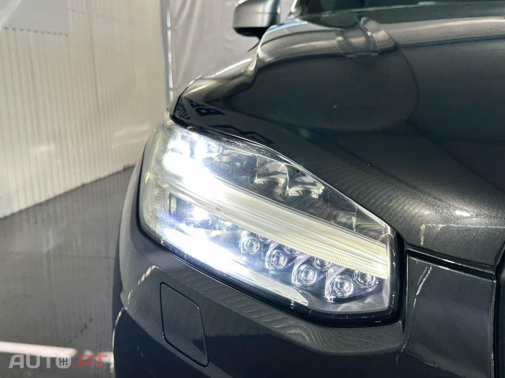 Volvo XC90 2.0 D4 R-Design