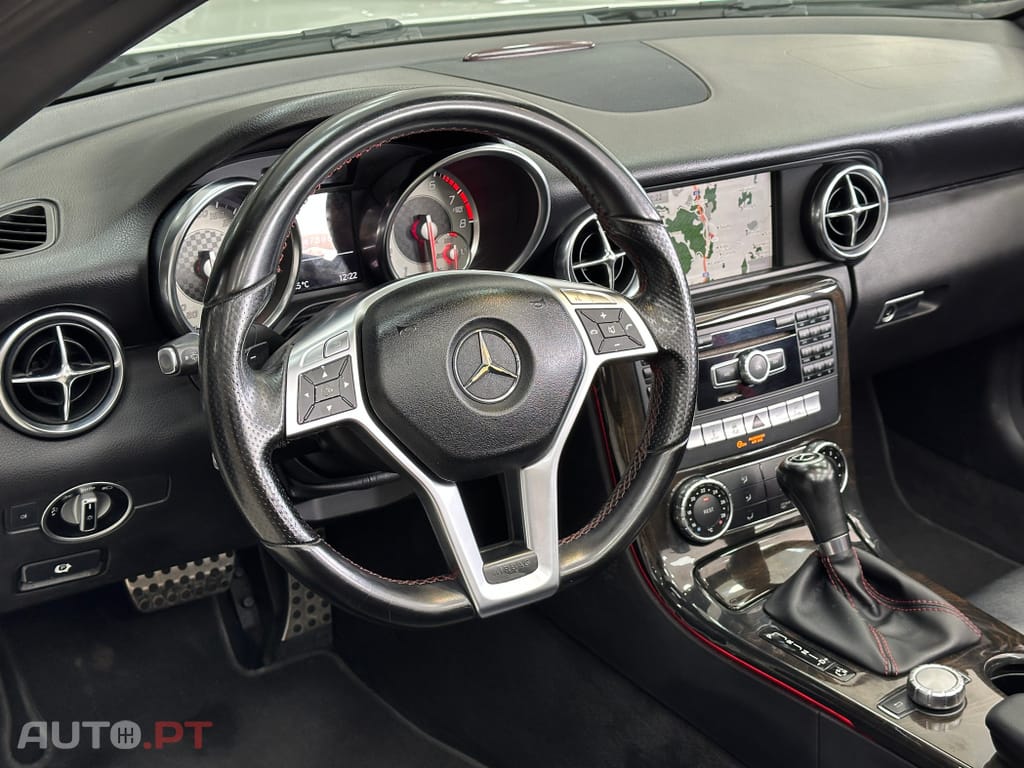 Mercedes-Benz SLK 250 BlueEFFICIENCY 7G-TRONIC Edition 1