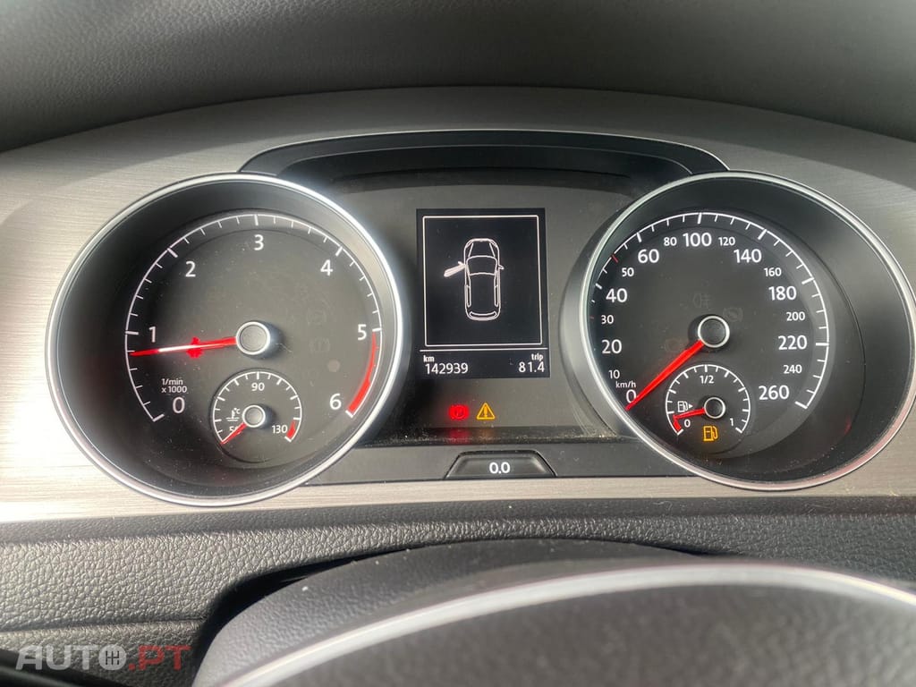 Volkswagen Golf 1.6 TDi BlueMotion Confortline