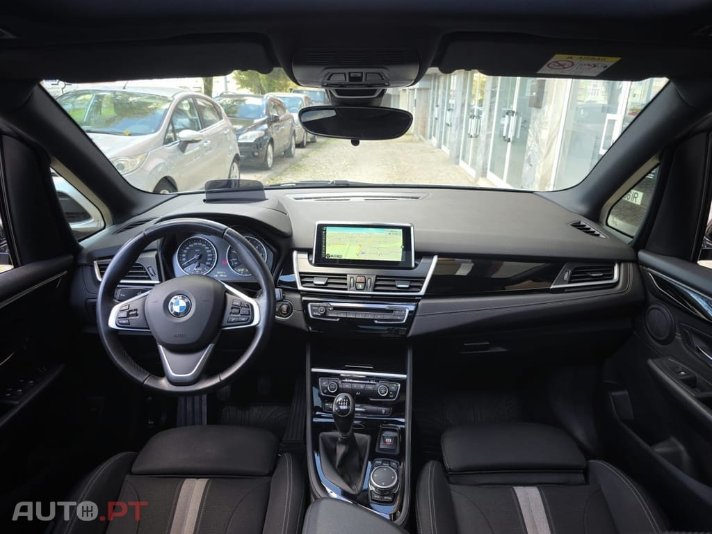 BMW 216 d Line Sport