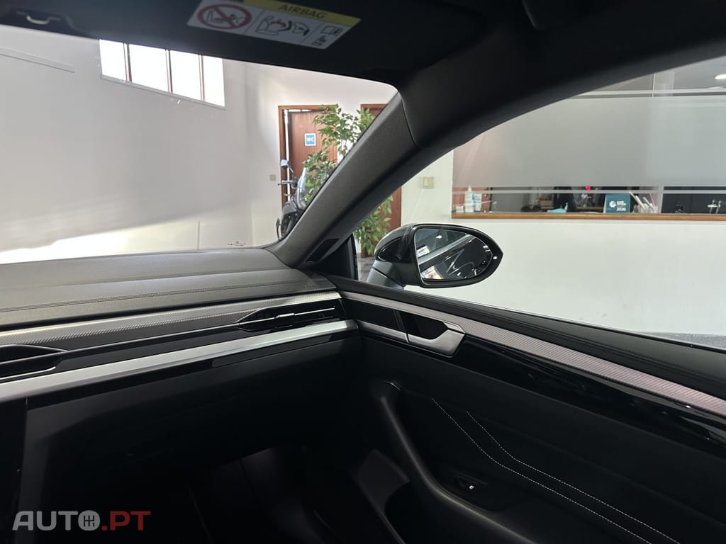 Volkswagen Arteon eHybrid R-Line