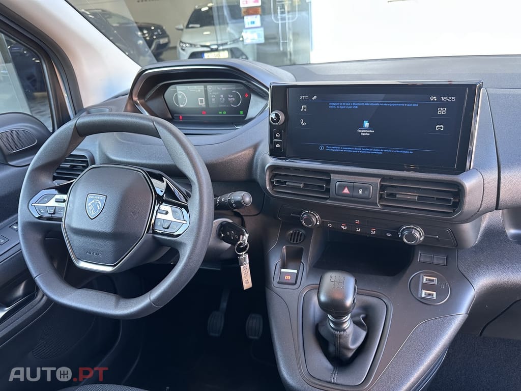 Peugeot Partner 1.5 BlueHDi Pemium Longa