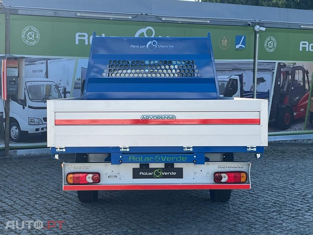 Renault Master 7 LUGARES + CAIXA 4000 mm