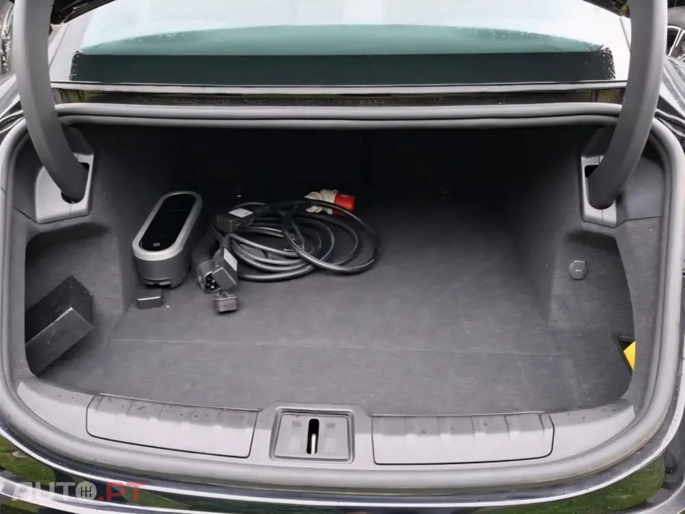Porsche Taycan 4