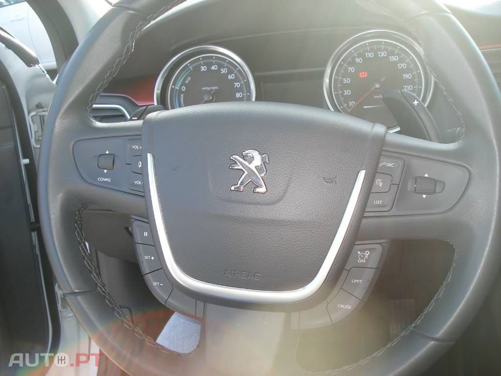 Peugeot 508 RXH 2.0 HDi Hybrid4 2-Tronic