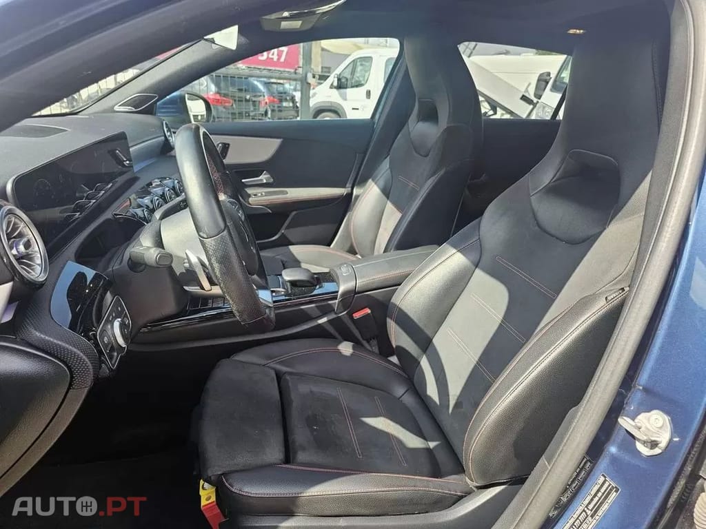 Mercedes-Benz A 250 e AMG Line