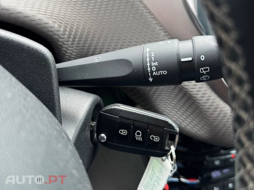 Peugeot 2008 1.2 PureTech Allure