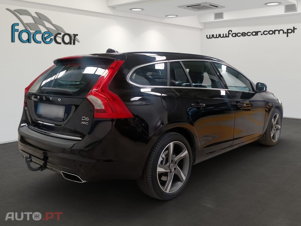 Volvo V60 2.4 D6 Momentum AWD Phev