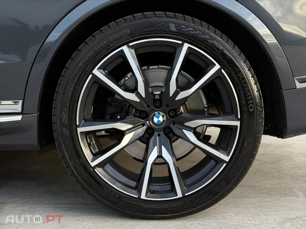 BMW X7 40 d xDrive Pack M