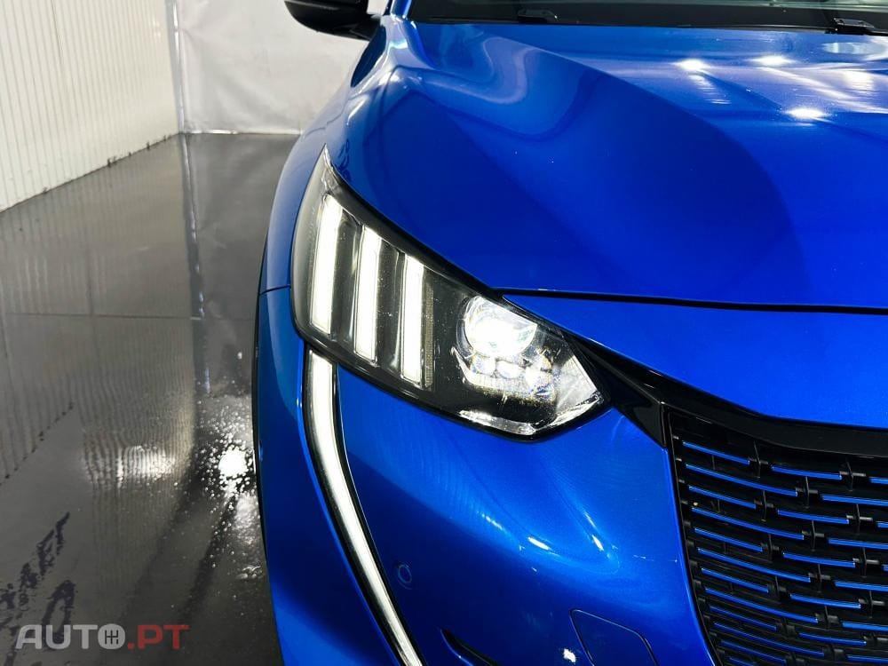 Peugeot E-208 50 kWh GT Pack