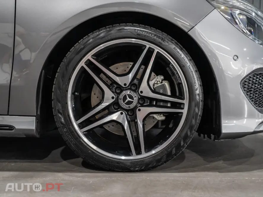 Mercedes-Benz CLA 220 d Shooting Brake AMG Line Aut.