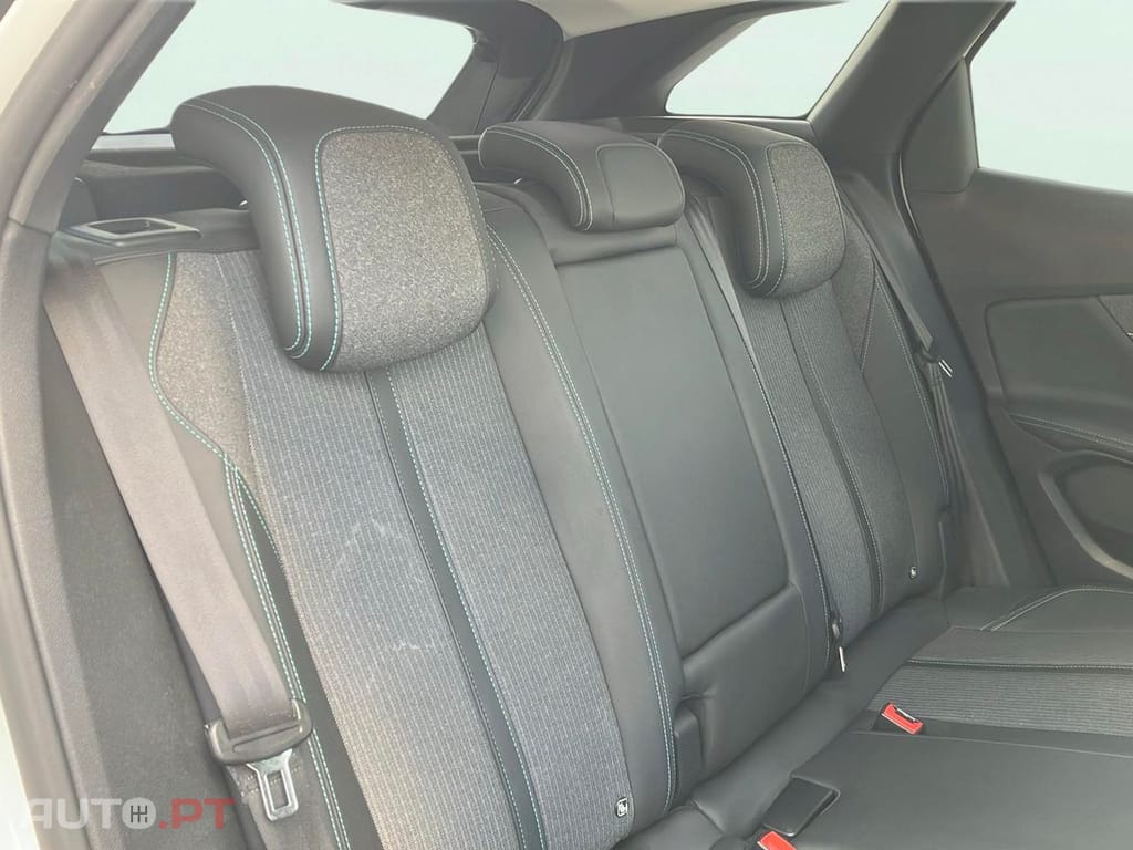 Peugeot 3008 1.5 BlueHDi Allure Pack EAT8