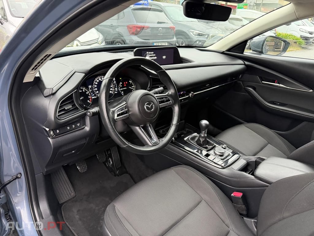Mazda CX-30 2.0 e-Skyactiv-G Exclusive-line