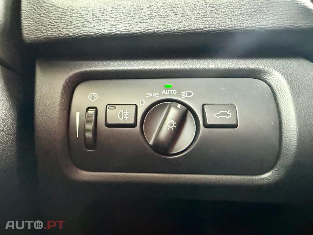Volvo V40 2.0 D2 Momentum
