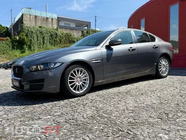 Jaguar XE 2.0 D Prestige
