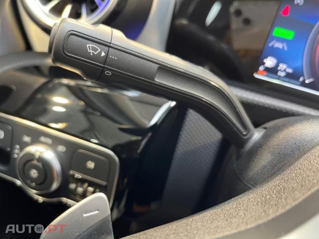 Mercedes-Benz A 250 I.V.A DEDUTIVEL e AMG