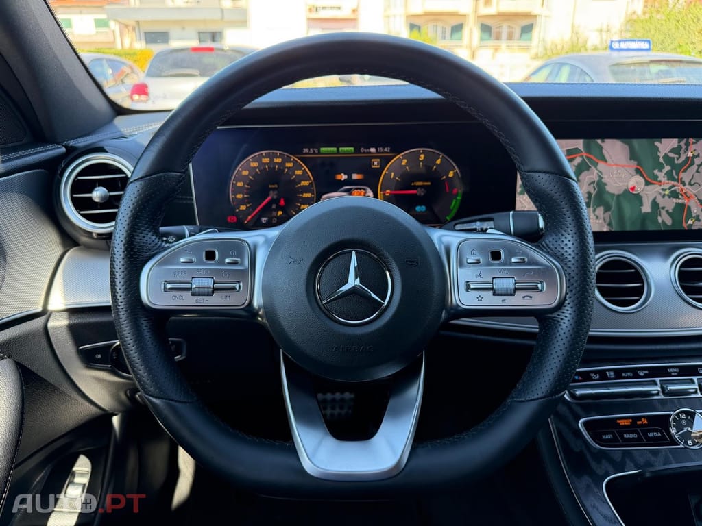 Mercedes-Benz E 300 de AMG Line