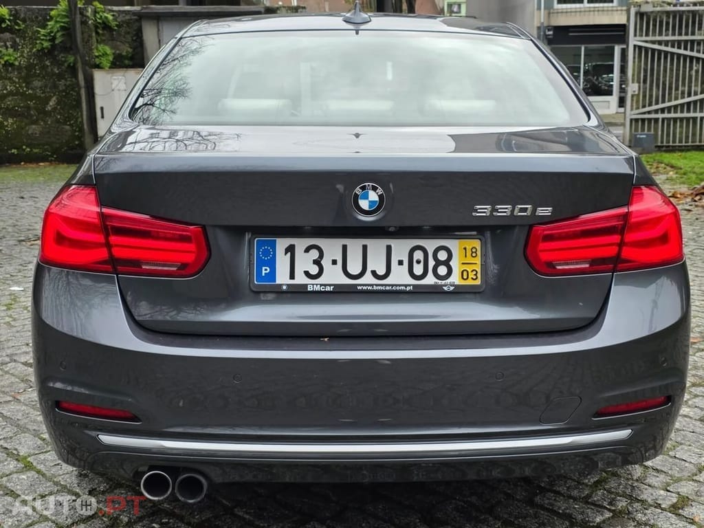 BMW 330 e iPerformance Line Luxury
