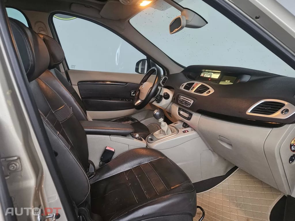 Renault Grand Scénic 1.5 dCi Bose Edition 7L