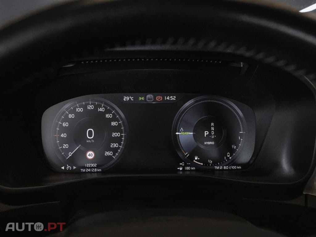 Volvo XC40 T5 Recharge DKG Plus Dark