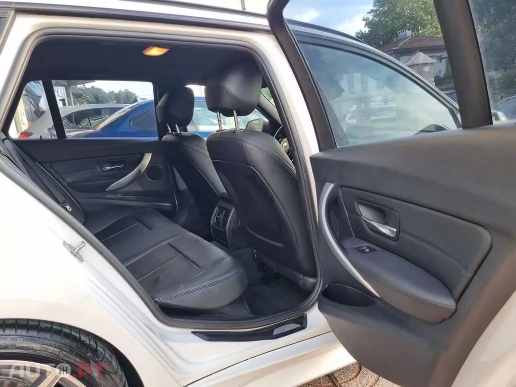 BMW 320 d Touring Auto Pack M