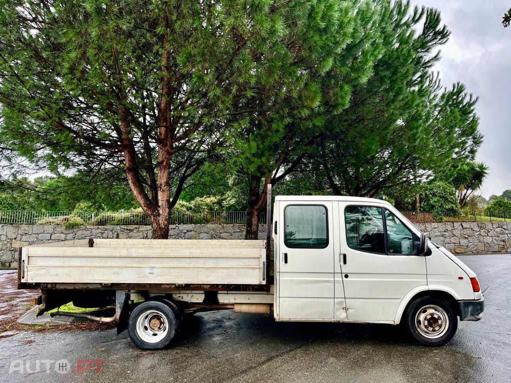 Ford Transit 7 lugares