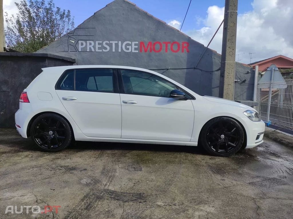 Volkswagen Golf 1.0 TSI