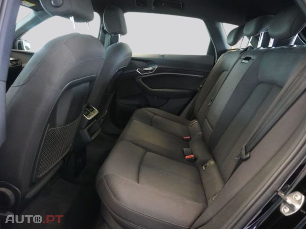 Audi E-Tron I.V.A DEDUTÍVEL 55 Quattro