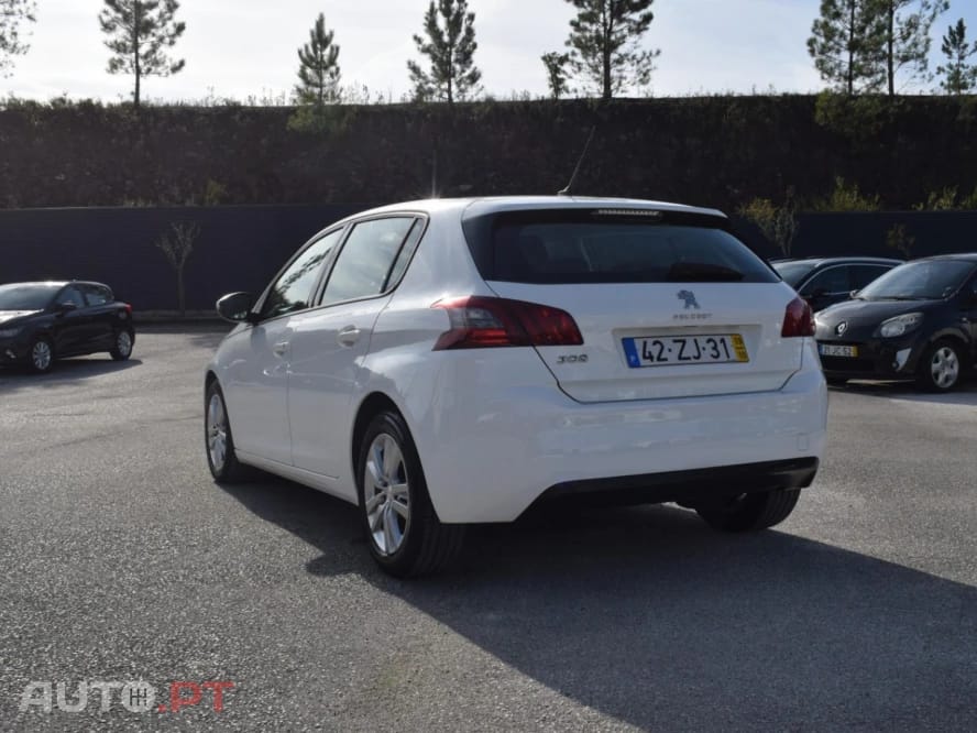 Peugeot 308 1.5 BlueHDi Business Line