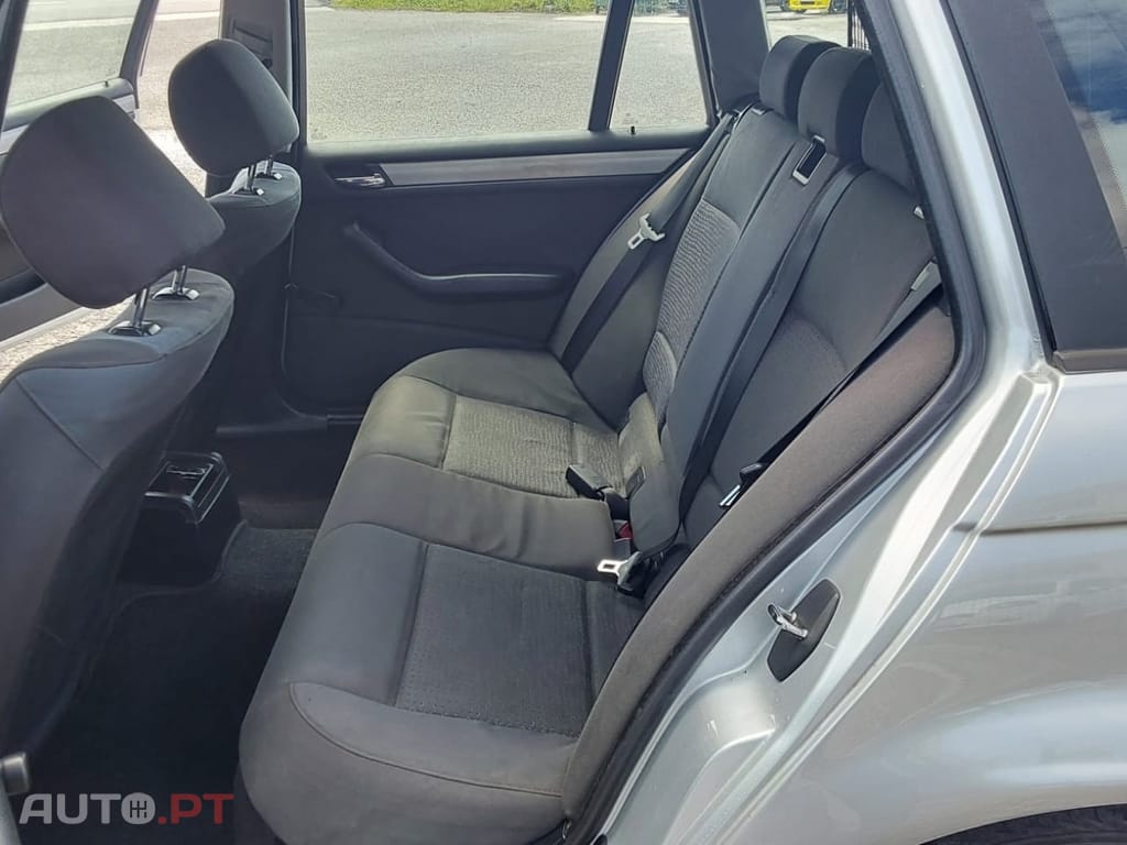 BMW 320 dA Touring Sport