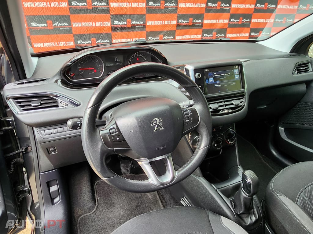 Peugeot 208 1.2 VTi Active