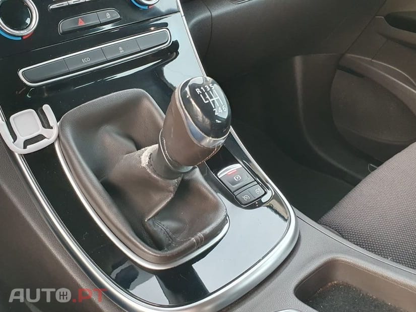 Renault Espace Outro
