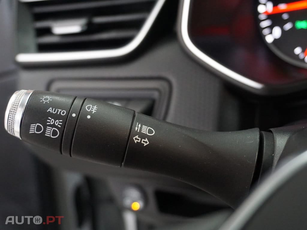 Renault Clio 1.0 TCe Intens Bi-Fuel