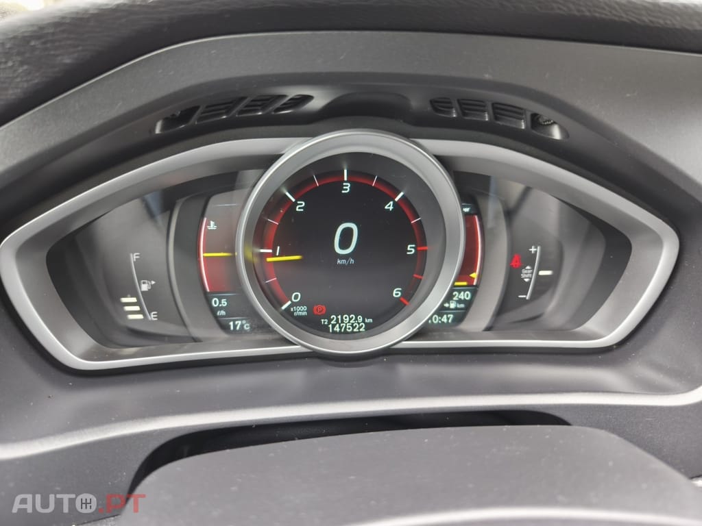 Volvo V40 Cross Country 1.6 D2 Summum