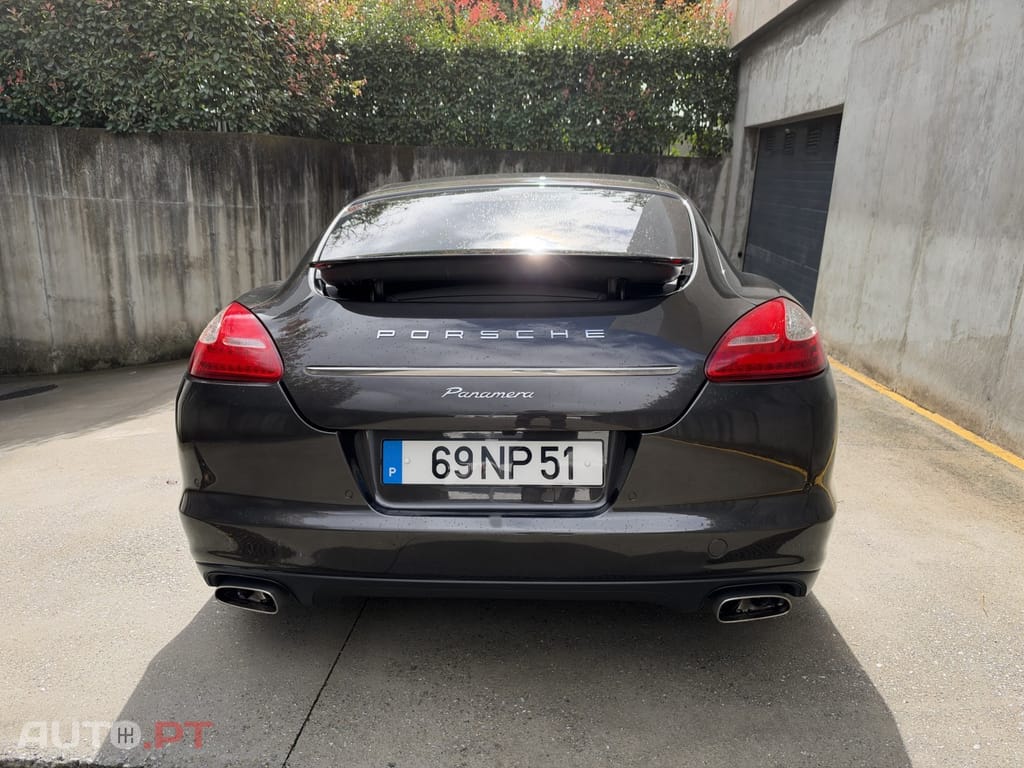 Porsche Panamera Platinum Edition