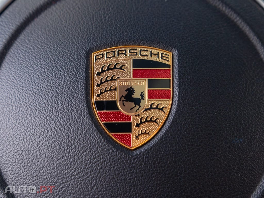 Porsche Cayenne Platinum Edition — fotografia 19