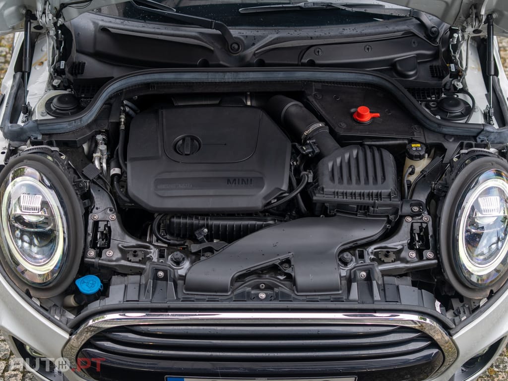 MINI Cooper Cooper Premium JCW Auto