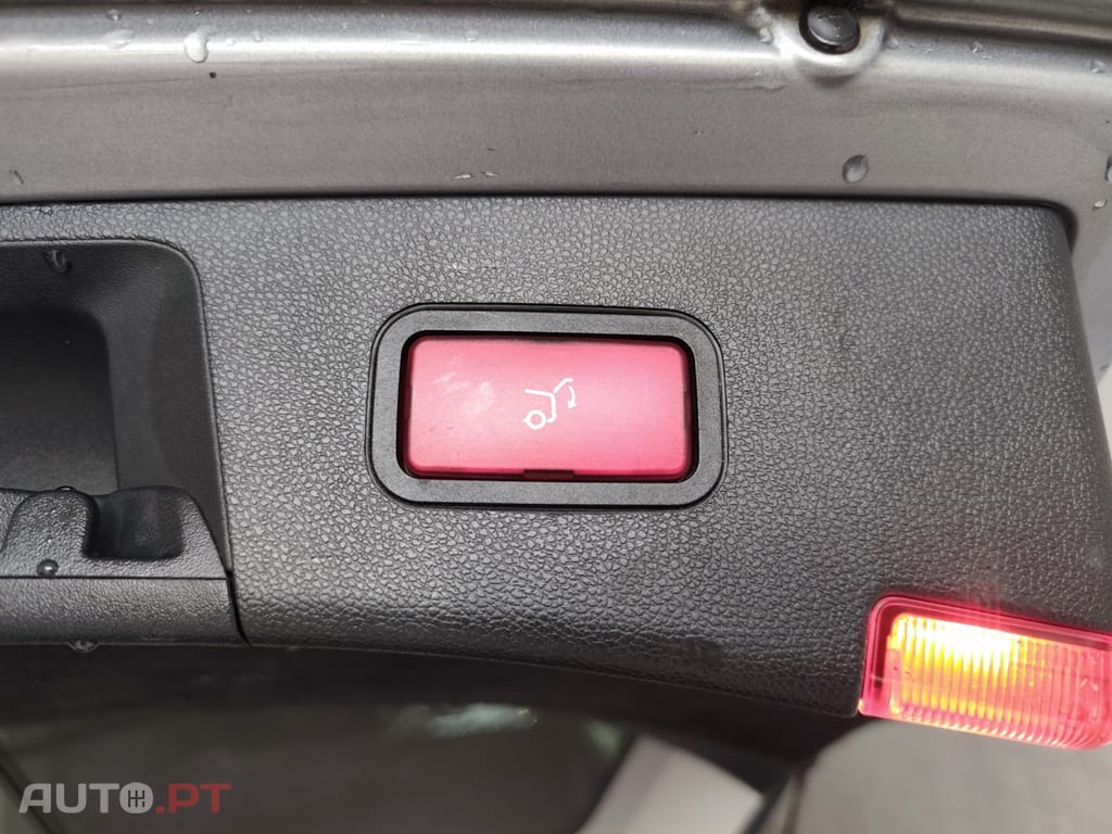 Mercedes-Benz E 250 BlueTEC Elegance Auto.