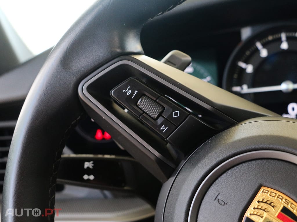 Porsche 992 Carrera PDK