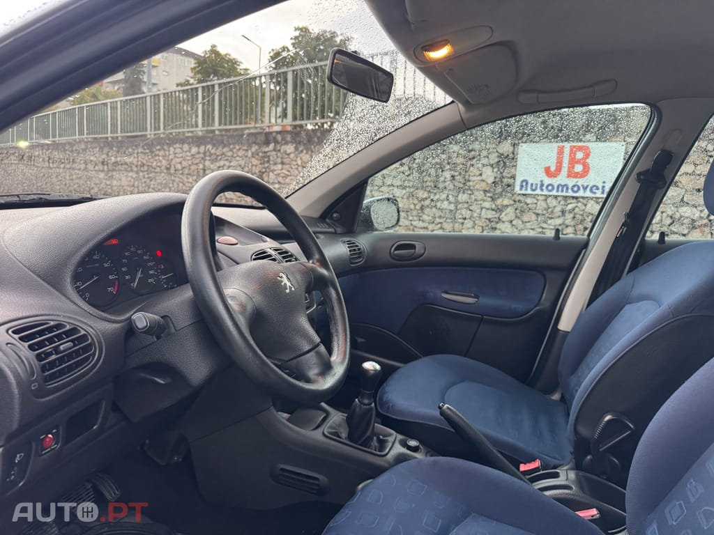 Peugeot 206 1.1 XT