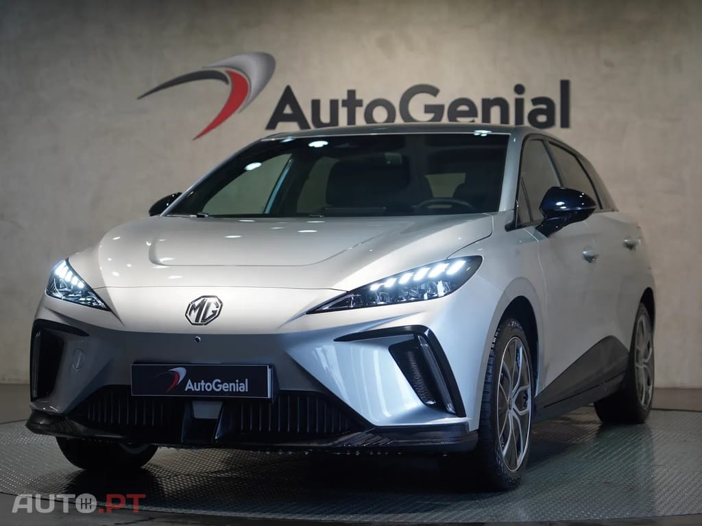 MG MG4 64 kWh Luxury