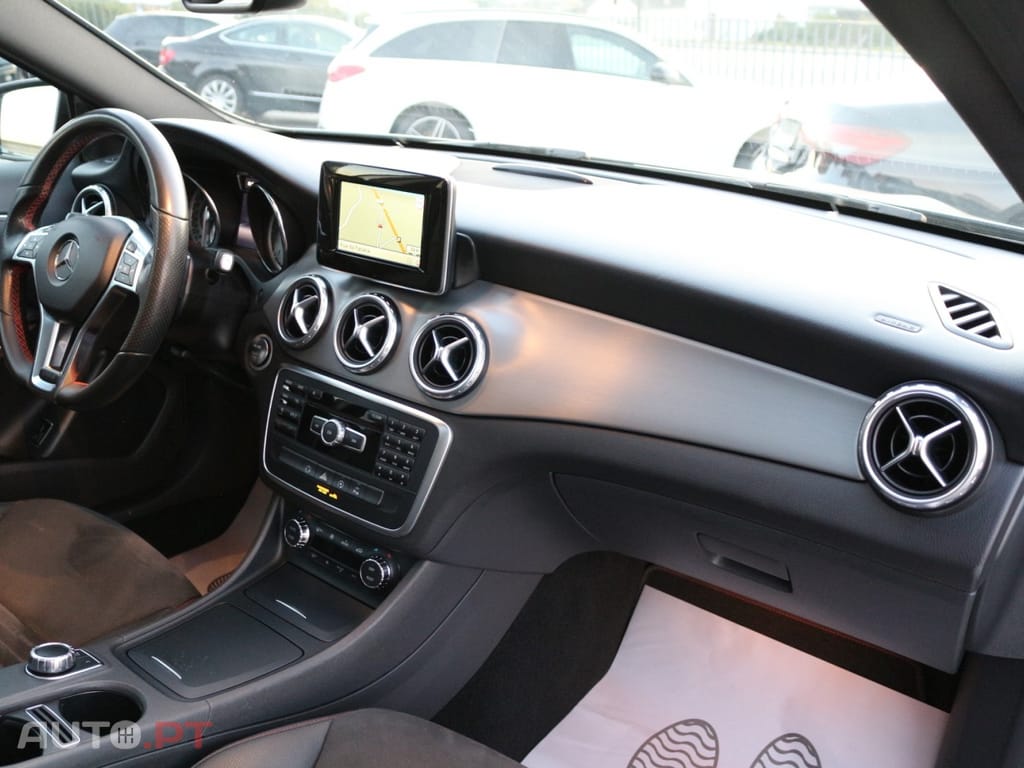 Mercedes-Benz GLA 220 CDi AMG Line
